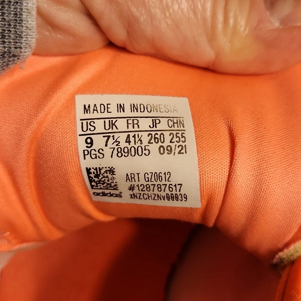 Adidas Athletic Running Shoes - Picture 8 of 10